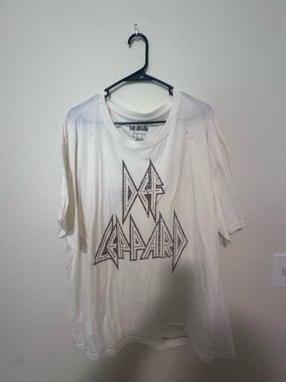 Target White Def Leppard Graphic Tee